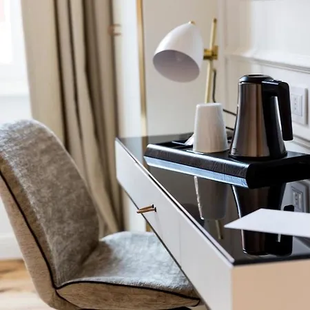 Parisii Luxury Relais Hotel *